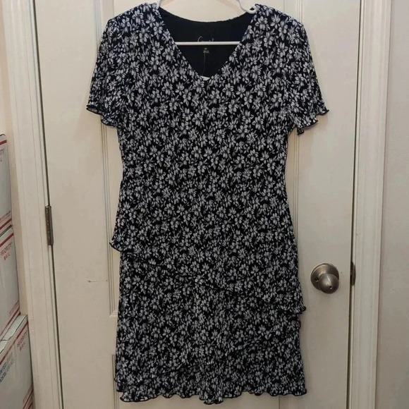 Connected Women's Printed Tiered Dress Blue Size 8Petite - Picture 4 of 8